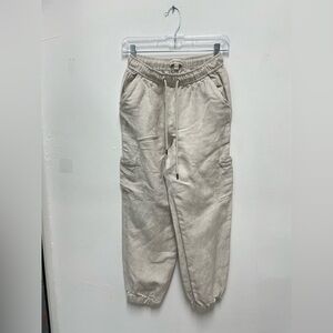 Guess Women’s Light Tan Pants